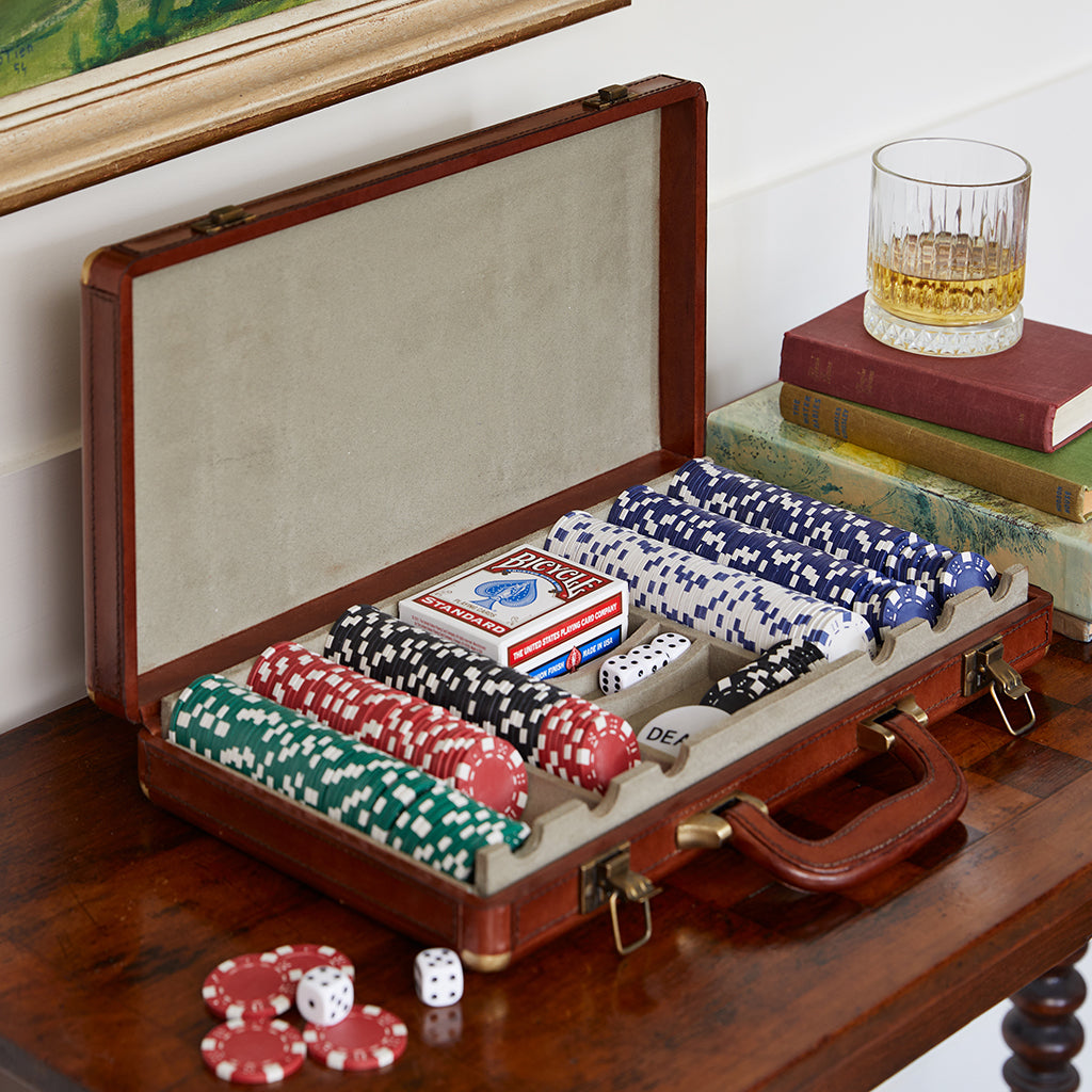 Poker set open