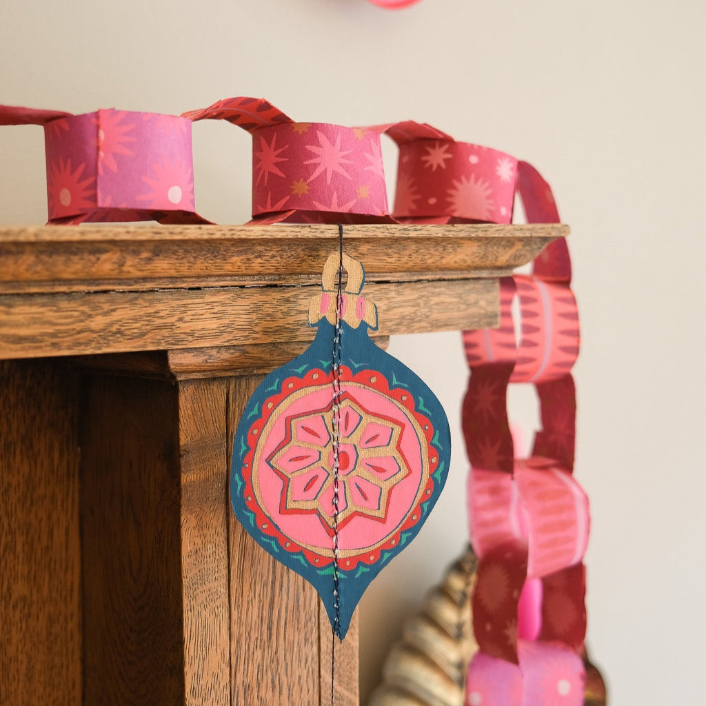 Pink and red paperchain