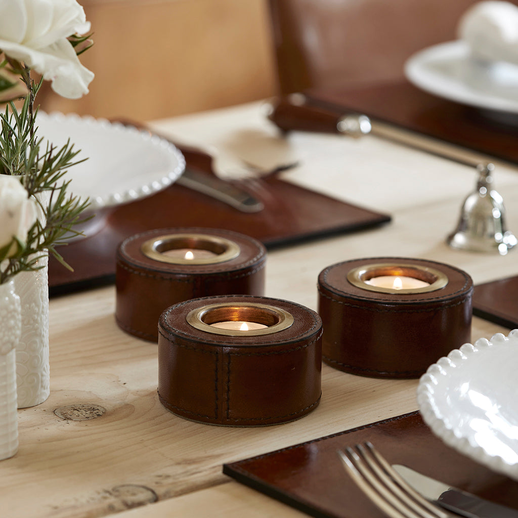 SET OF THREE LEATHER TEALIGHTS WITH LEATHE PLACE SETTING